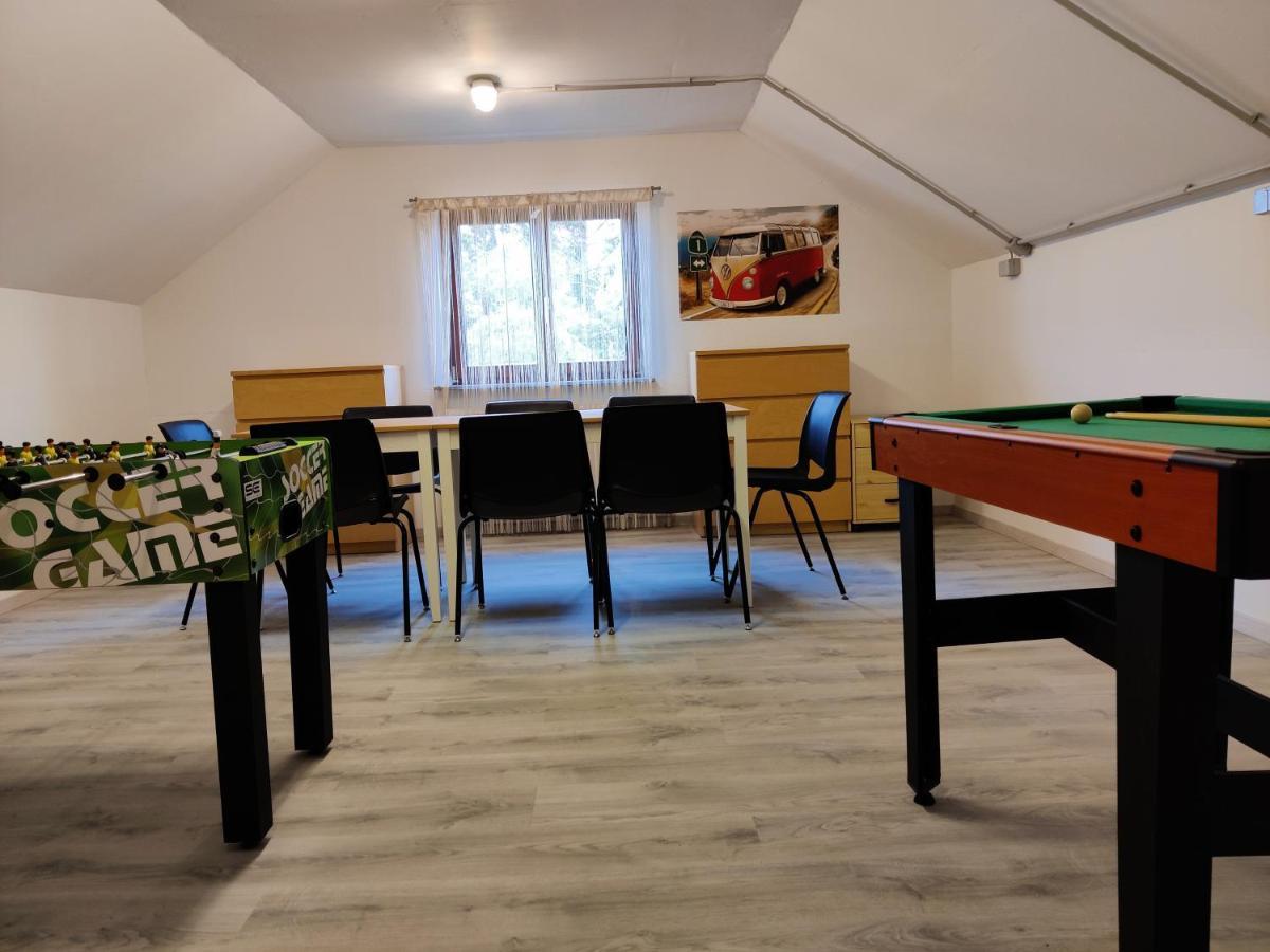 Holiday Home In Quiet Beautiful Area With Two Separate, Modern, Furnished Apartments Deutsch-Wagram Exterior foto